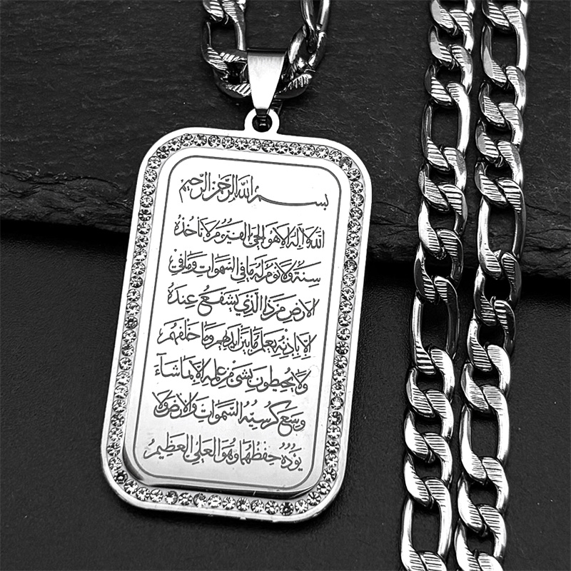 Collier avec pendentif en stra - Gadget Q avis et prix